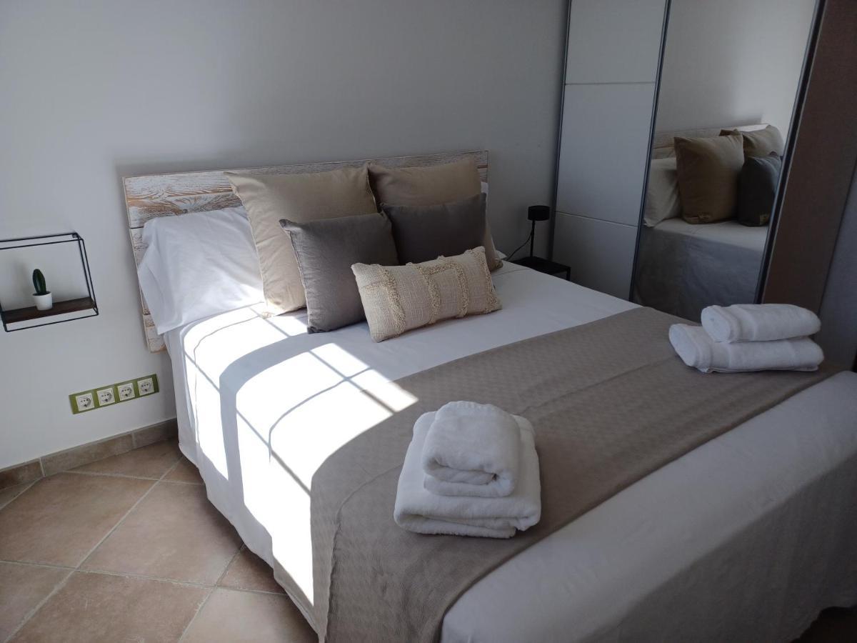 Piscina De Sal Barbacoa Wifi, Parking Gratis, 3 Min Pga Casa El Roble Villa Girona Eksteriør billede
