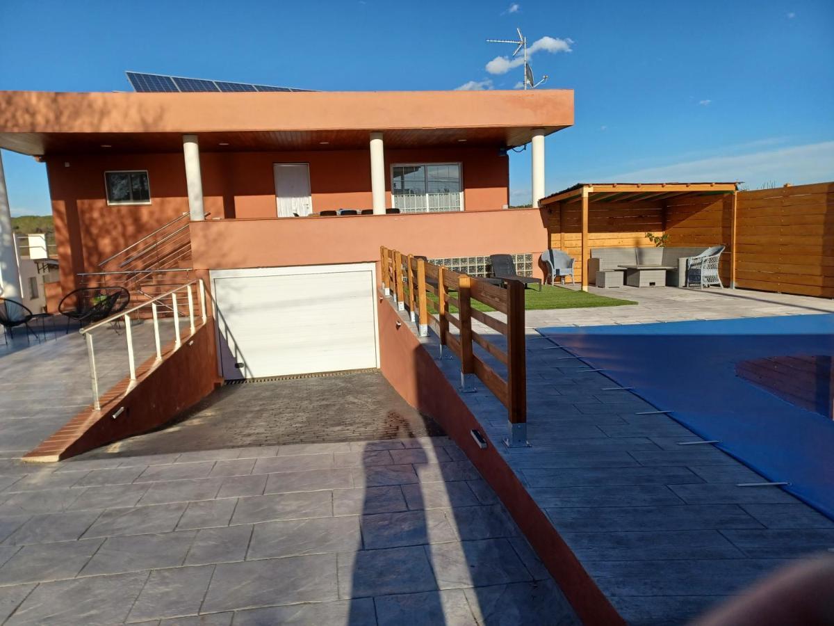 Piscina De Sal Barbacoa Wifi, Parking Gratis, 3 Min Pga Casa El Roble Villa Girona Eksteriør billede