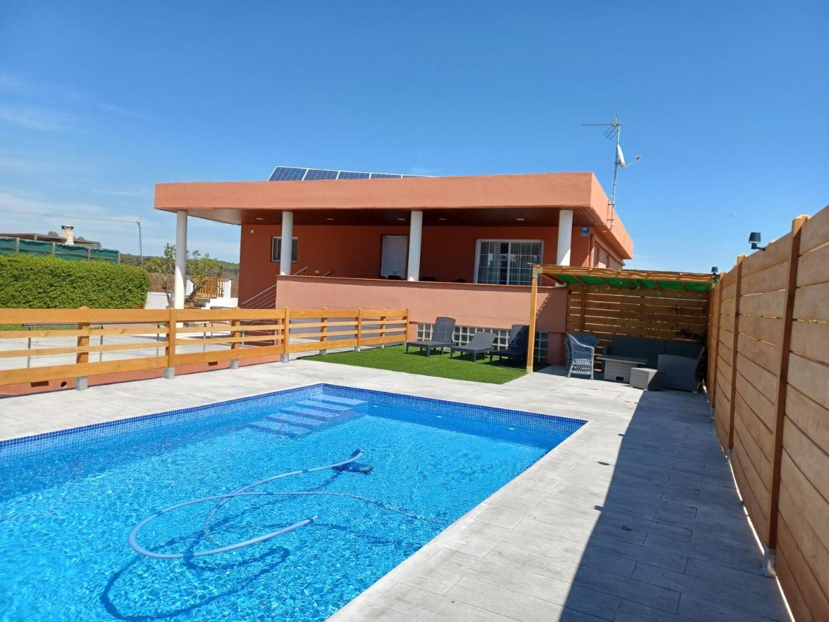 Piscina De Sal Barbacoa Wifi, Parking Gratis, 3 Min Pga Casa El Roble Villa Girona Eksteriør billede