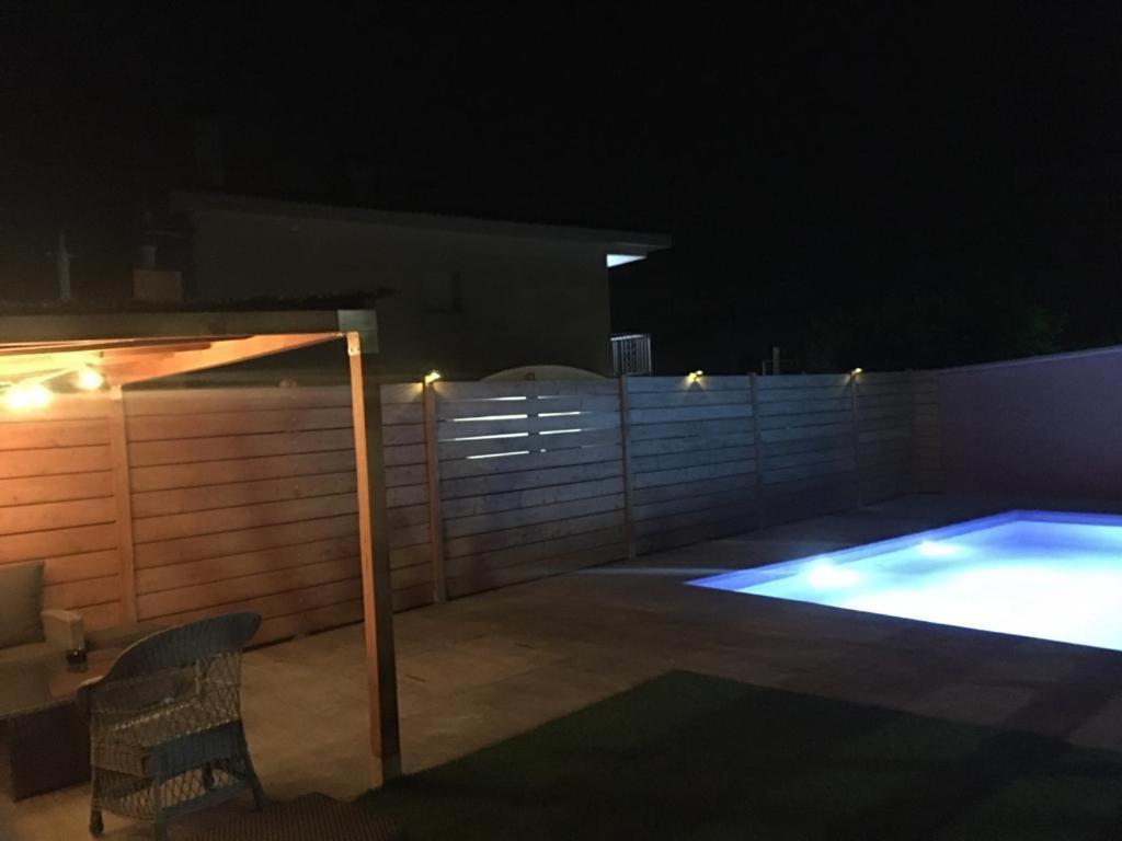Piscina De Sal Barbacoa Wifi, Parking Gratis, 3 Min Pga Casa El Roble Villa Girona Eksteriør billede