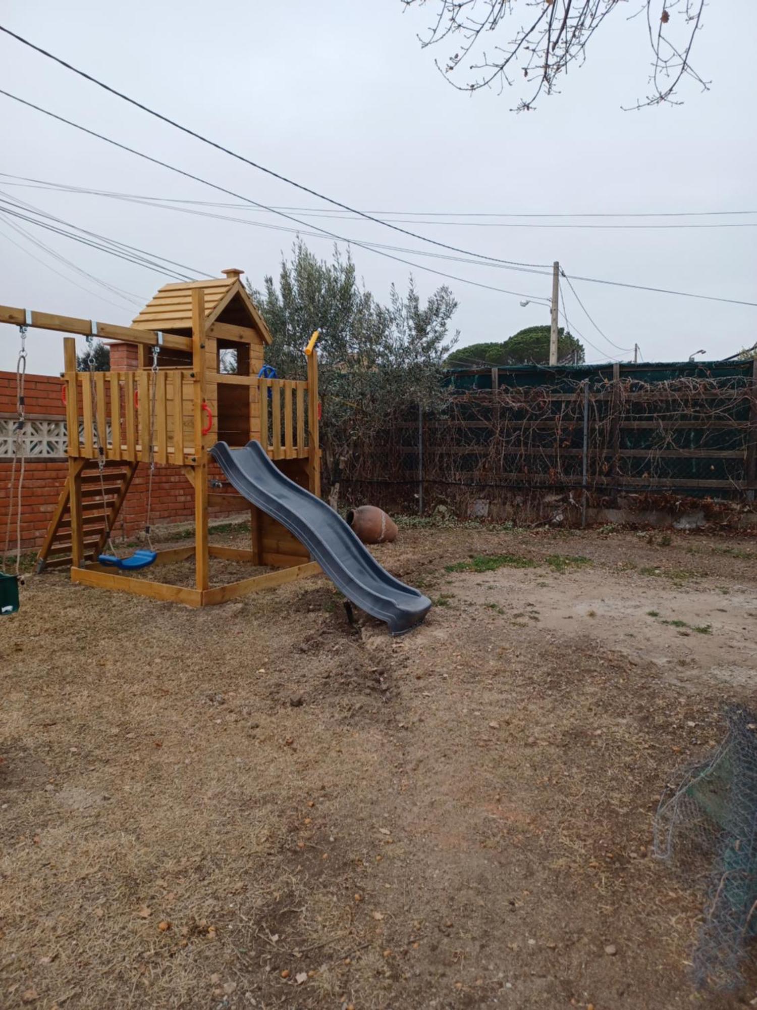 Piscina De Sal Barbacoa Wifi, Parking Gratis, 3 Min Pga Casa El Roble Villa Girona Eksteriør billede